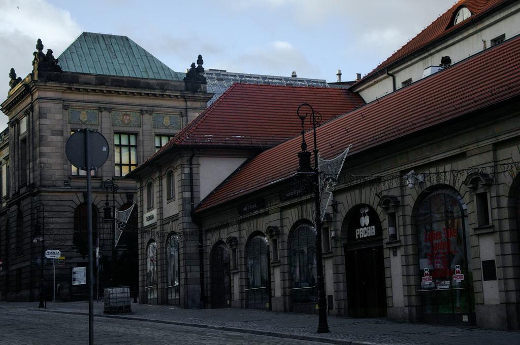 Apartamenty Stary Rynek Paderewskiego 포즈난 외부 사진